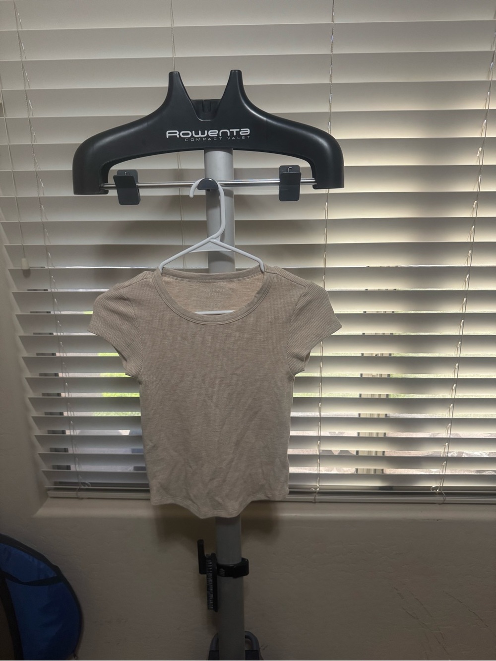 American Eagle Beige Ribbed Baby Tee Women’s XS Like New